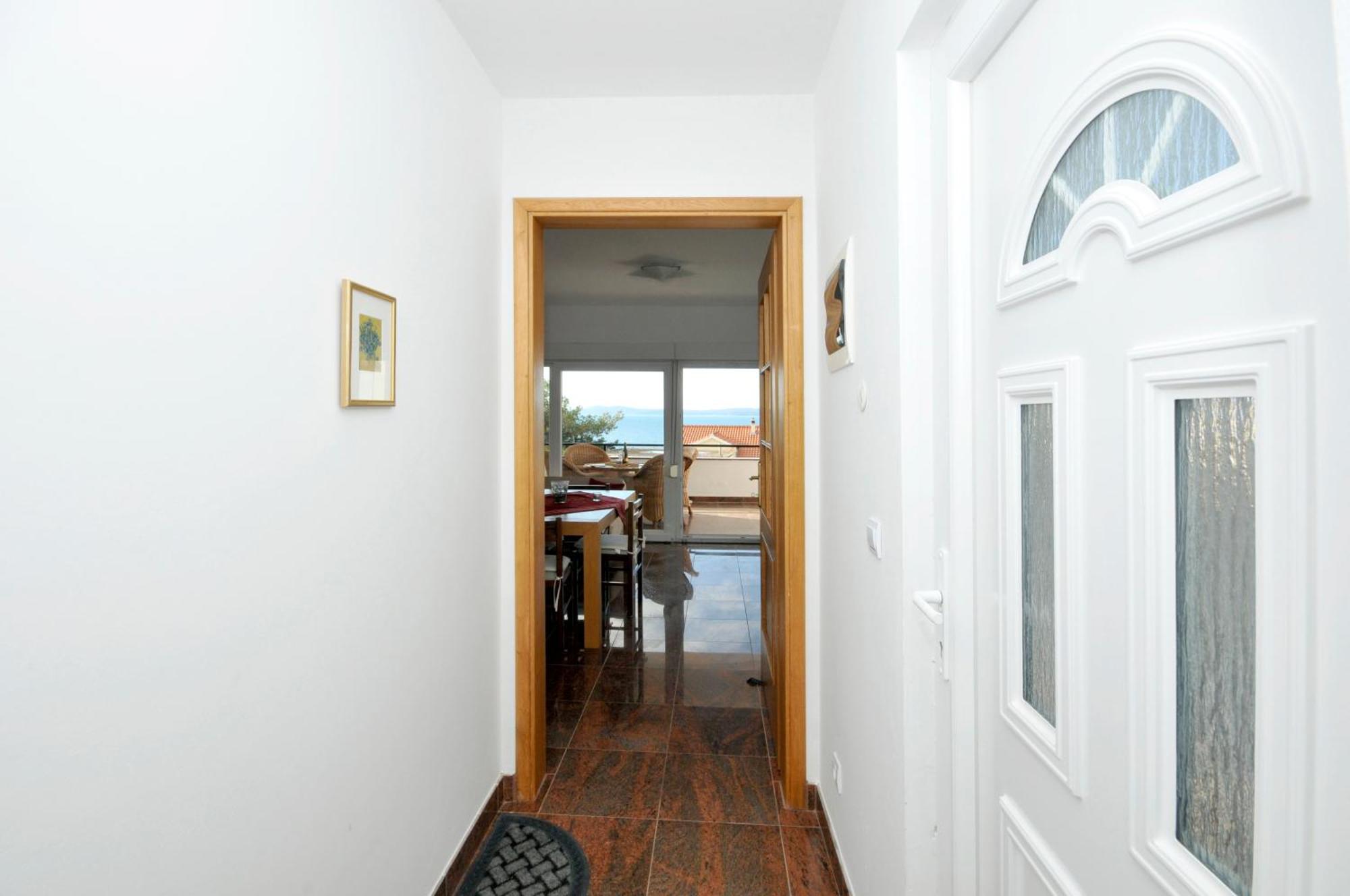 Apartmani Svalina - Seaview And 130M From Beach Traù Esterno foto