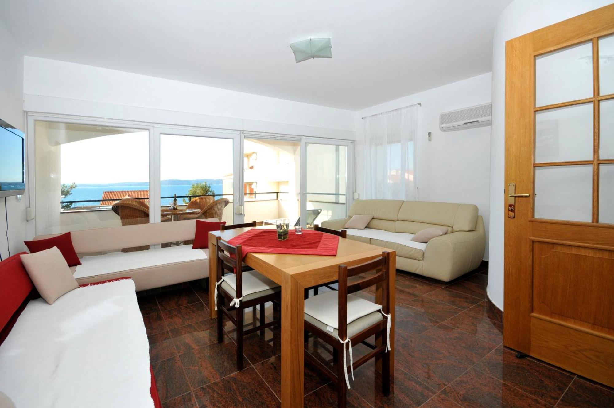 Apartmani Svalina - Seaview And 130M From Beach Traù Esterno foto