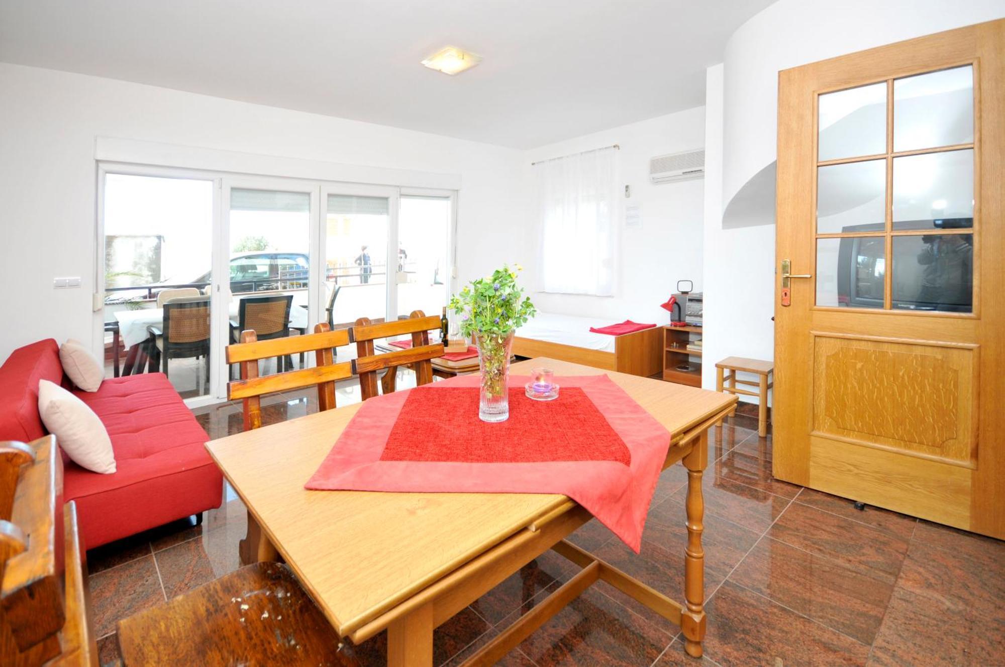 Apartmani Svalina - Seaview And 130M From Beach Traù Esterno foto