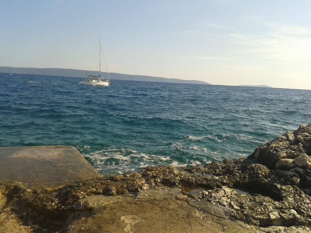 Apartmani Svalina - Seaview And 130M From Beach Traù Esterno foto