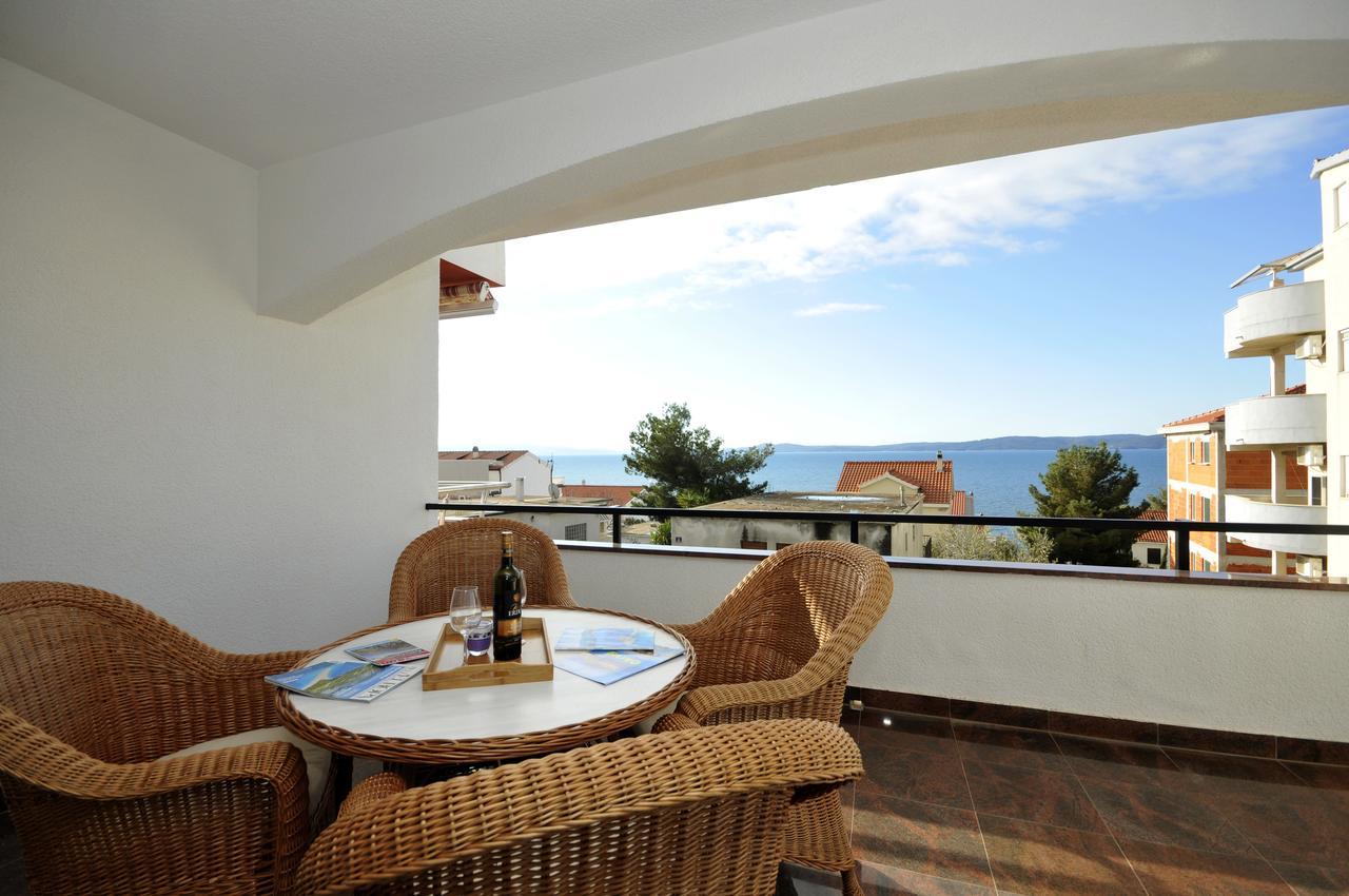 Apartmani Svalina - Seaview And 130M From Beach Traù Esterno foto